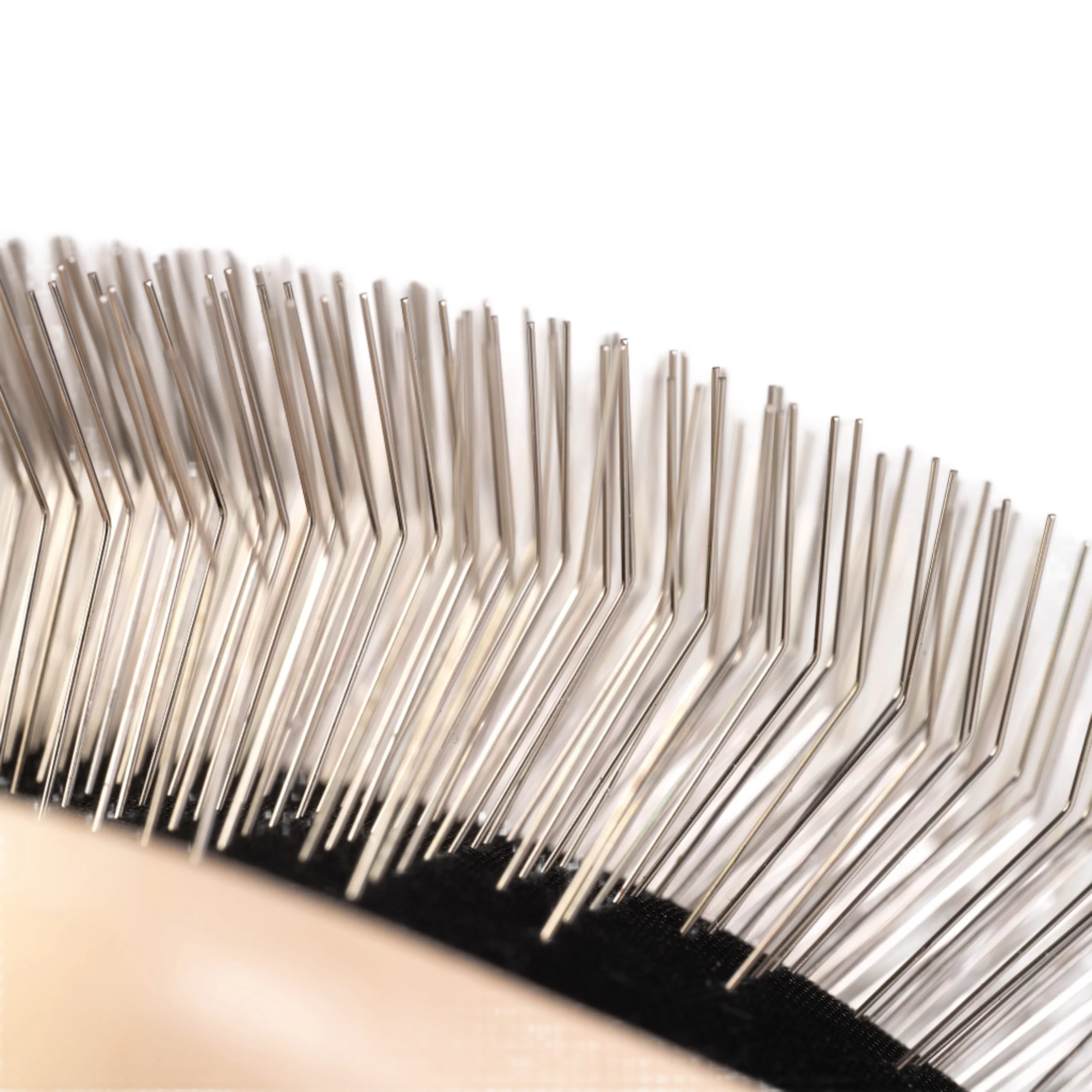 Karben I Extra Small Slicker Brush by Chris Christensen - Image 5